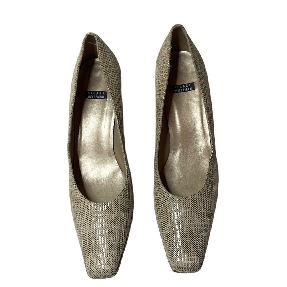 Stuart Weitzman Vintage Gold/Cream Heels. Size 9.